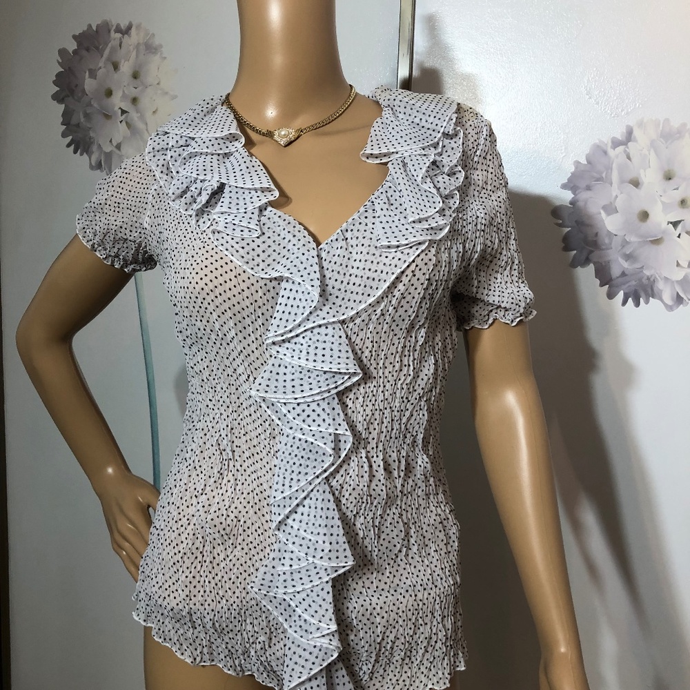 Short sleeves blouse